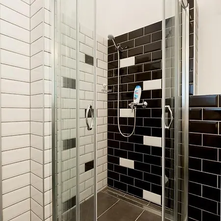 K10 B Kazinczy Apartment