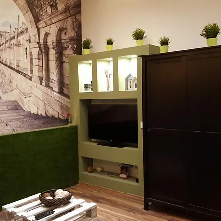 K10 B Kazinczy דירה